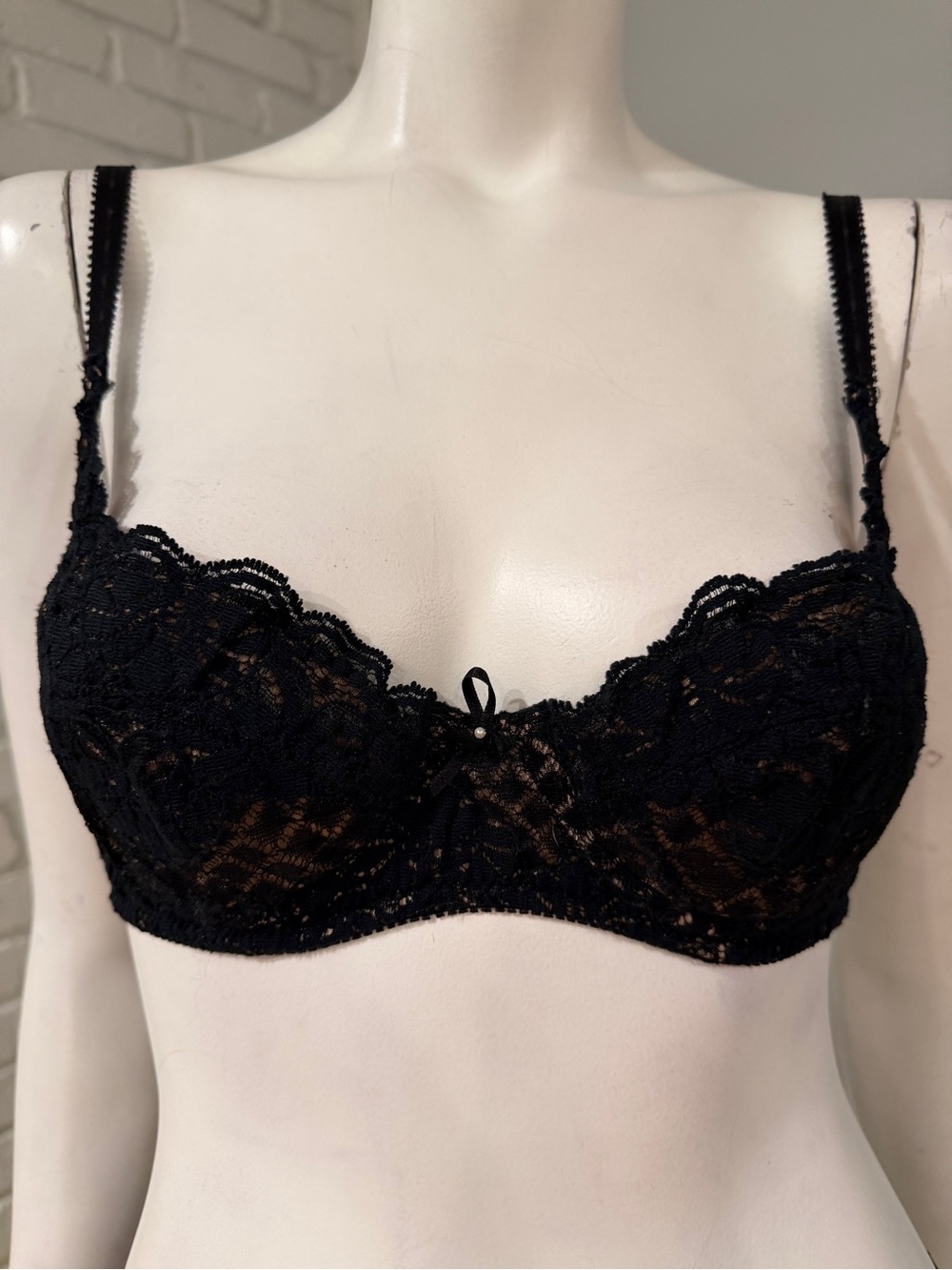 Vintage Victoria’s Secret Black Lace Full Coverage Bra 34A lined Underwire - Picture 3 of 9